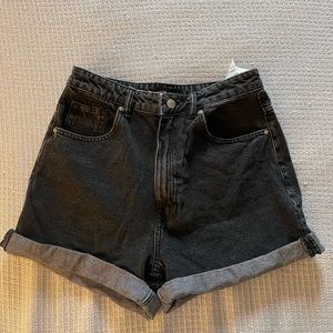 Zara Mom Short